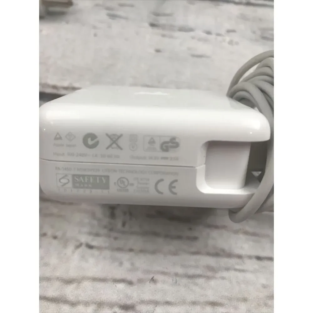 Genuine OEM‎ Apple A1374 45W Magsafe Power Adapter Good Shape Working